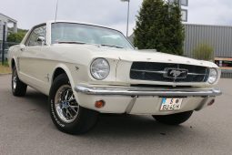 Ford Mustang 1965 weiß voll