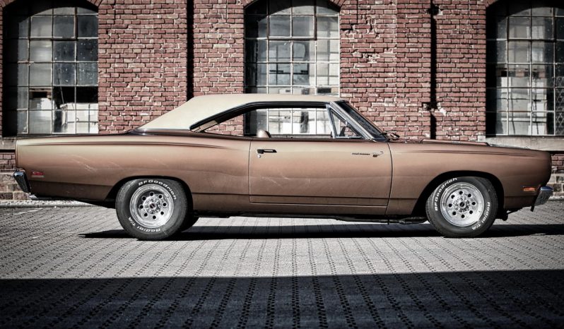 Plymouth Road Runner Coupe 383 BJ 1969 braun voll