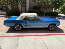 Ford Mustang Convertible BJ 1968 Blau/Beige voll