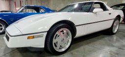 Chevrolet Corvette Cabrio C4 BJ 1989 Weiss/Rot voll