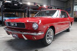 Ford Mustang Coupé BJ 1966 Rot/Rot